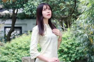 上海品茶工作室：In the quiet of the late-night cafe： A space for soul contemplation